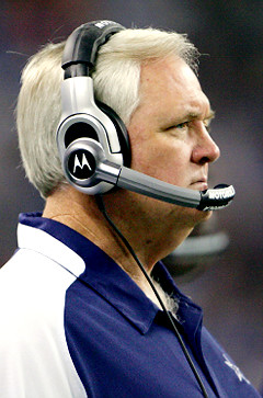 Illustration for article titled A Children's Treasury Of Wade Phillips Looking Befuddled On The Sideline